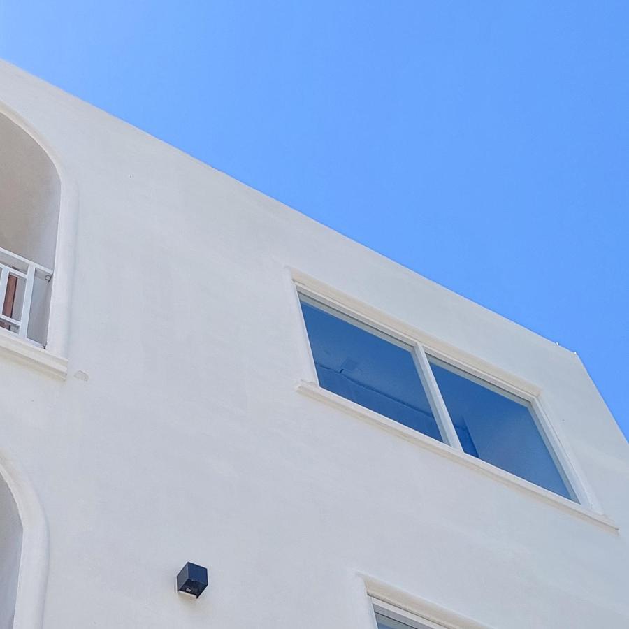 The Riton Hotel Tigaras Exterior foto